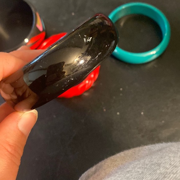 Vintage bangle bracelets 💋 - Picture 9 of 10